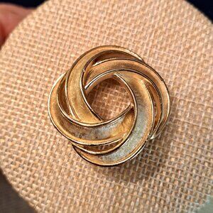 Vintage Trifari Brooch